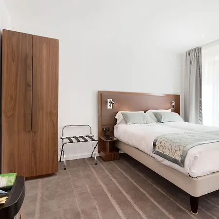 Le Trente 3* Paris